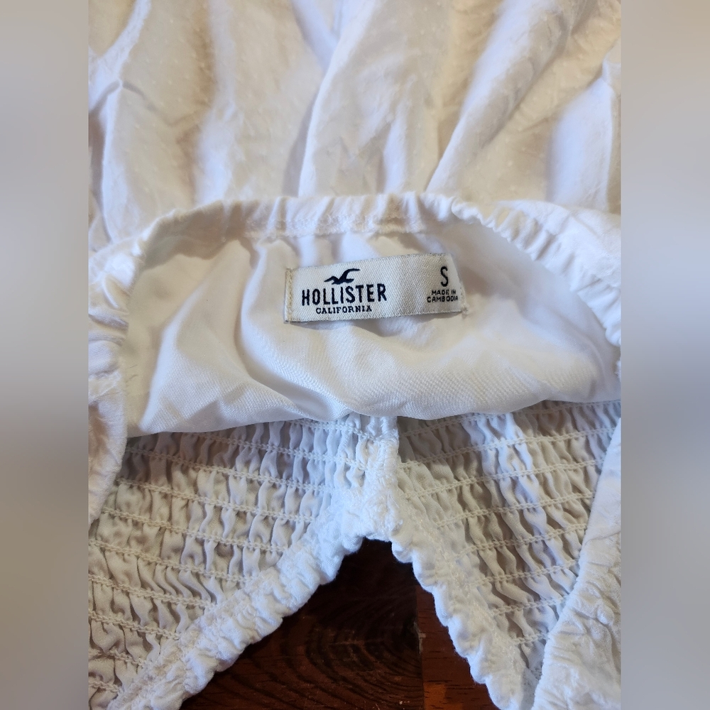 Hollister EXTREMELY cute Peplum Top